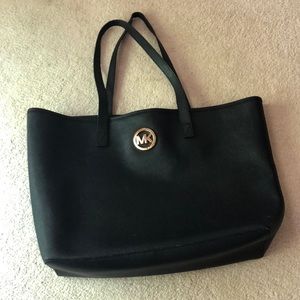 Michael Kors Tote 🖤